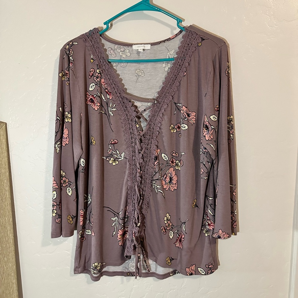 🚨 3/15 SALE 🚨 Maurices Purple Floral Lace Up Front 3/4 Sleeve Blouse